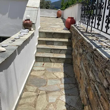 Apartmán Agkyra Aladhinon